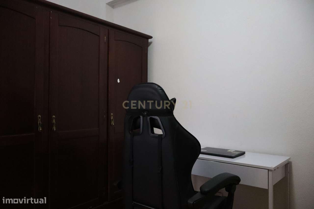 Apartamento T2+1 - Vale da Amoreira-18
