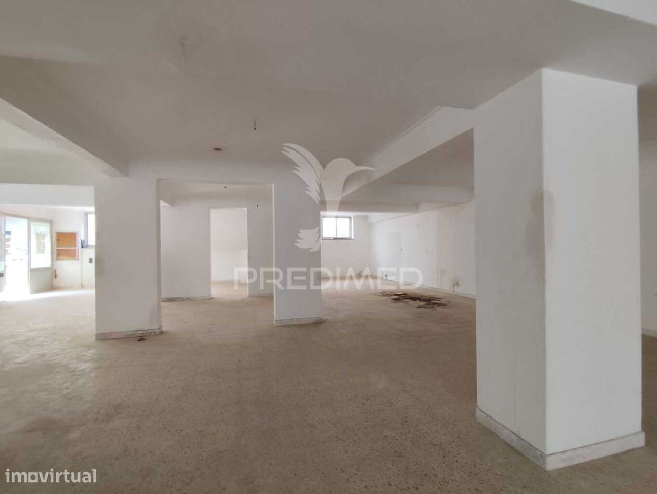 Loja com 210 m2 / Cacém - Grande imagem: 5/8