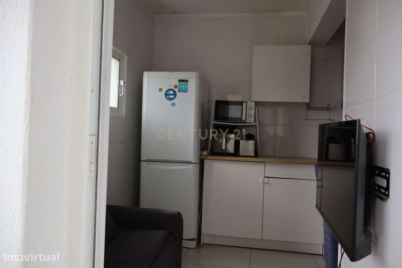 Apartamento T2+1 - Vale da Amoreira-7