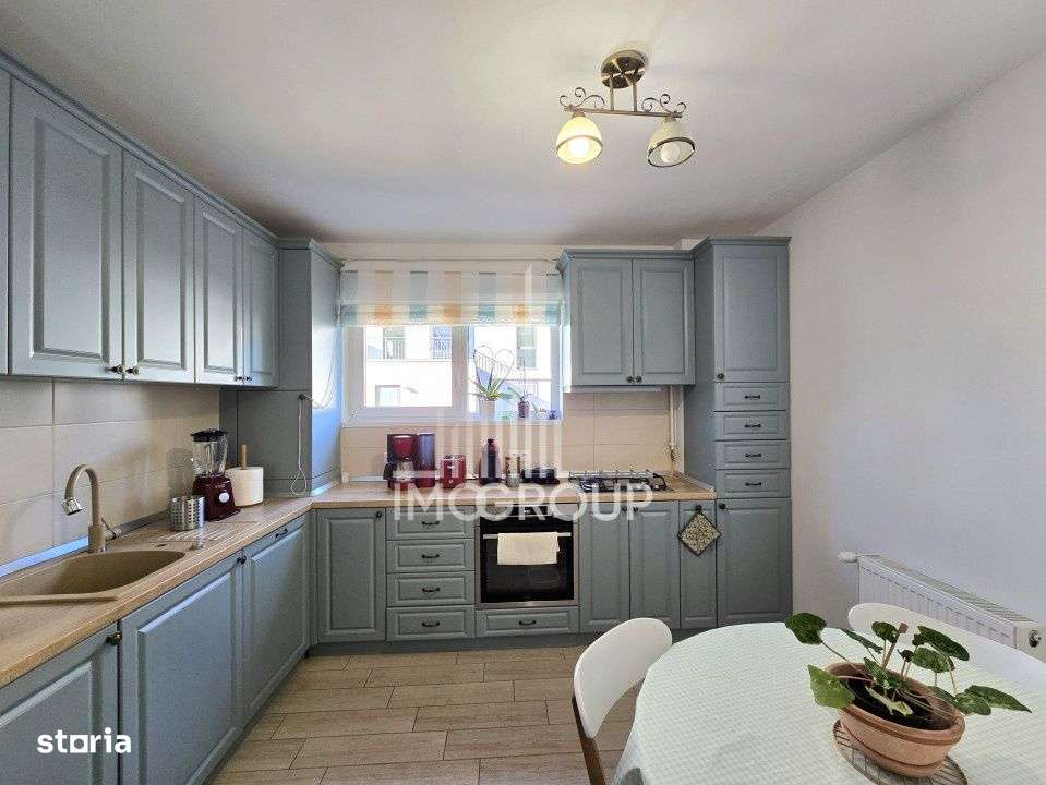 Apartament de vanzare 2 camere decomandate, 66mp, parcare - Europa-0