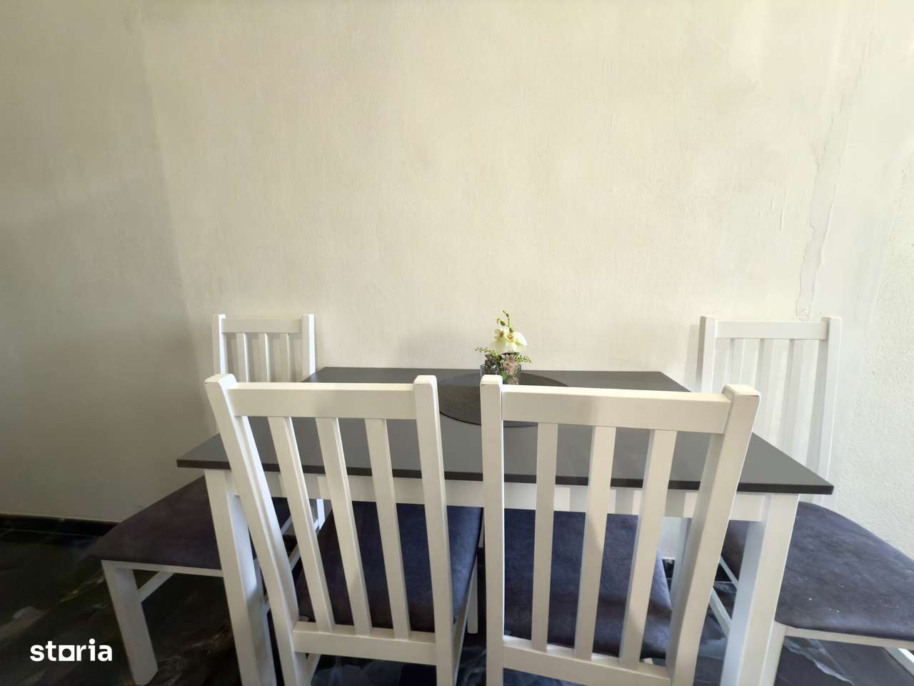 Ap. 2 camere , amenajat , centrala pe gaz, parter - Lunei-3