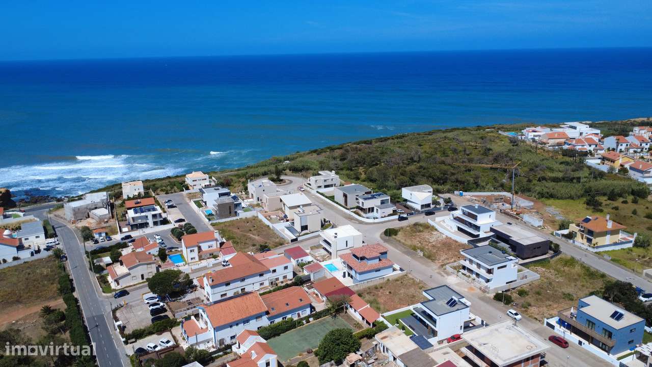 Moradia Isolada T3 com Garagem e Vista Mar, a 3 minutos da Praia-37