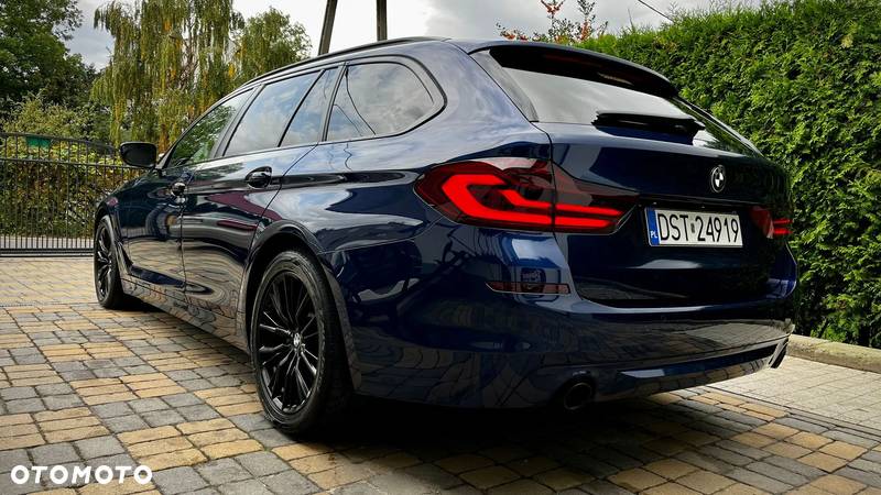 BMW Seria 5 520d Touring - 12