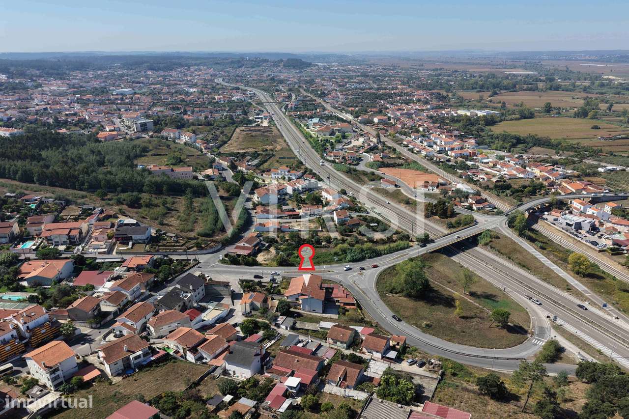 T3 com sótão, 2 garagens e amplo espaço exterior - São Martinho do...-51