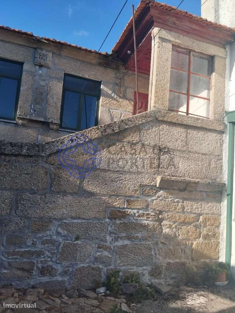 Moradia T2, em Ruína, Moimenta da Beira, Viseu - Grande imagem: 5/25