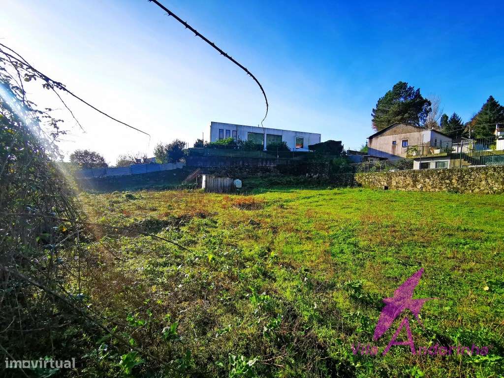 Terreno em Perre a 6 minutos da Cidade com vistas para a montanha - Grande imagem: 2/13