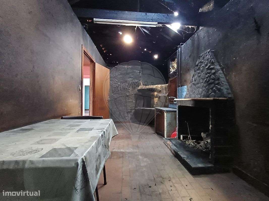 Moradia T4 para venda-7