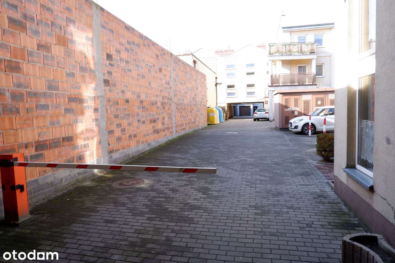 Przestronne mieszkanie z garażem i miejscem postojowym!!-19