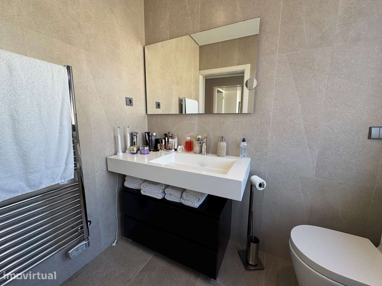 Moradia T3 para venda com logradouro em Lordelo do Ouro-24