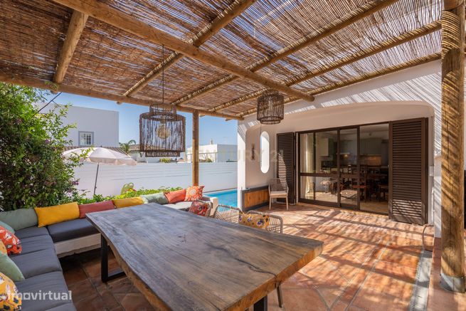 A moradia dos seus sonhos no coração do Algarve, com vista mar!-10