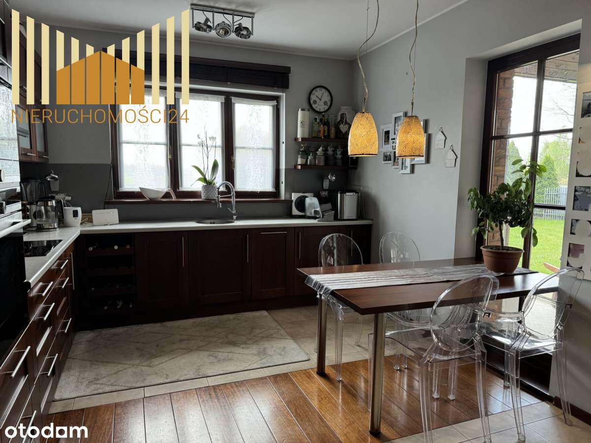 981326 - Pełny obrazek: 4/20