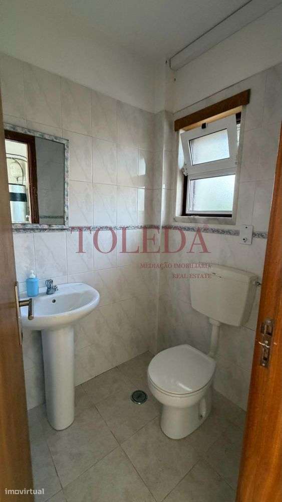 Moradia T3+1 com Terraço e Garagem-37