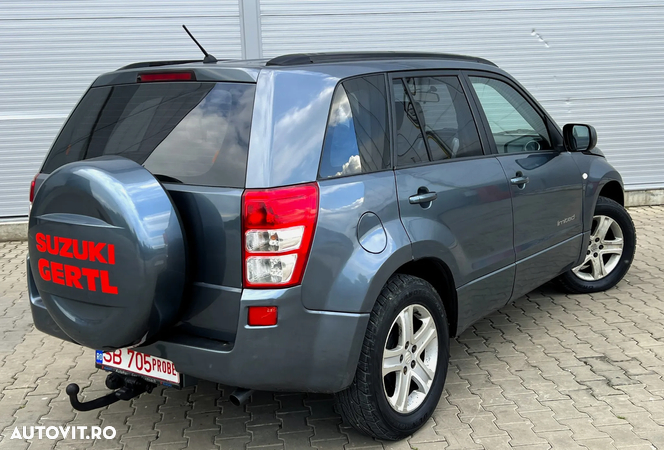 Suzuki Grand Vitara 1.9 DDiS Comfort - 4