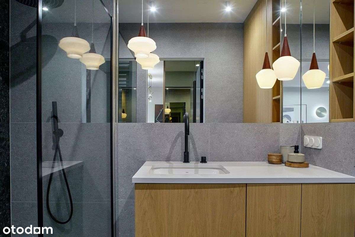 B. wysoki standard / w  enklawie zieleni / Top-8