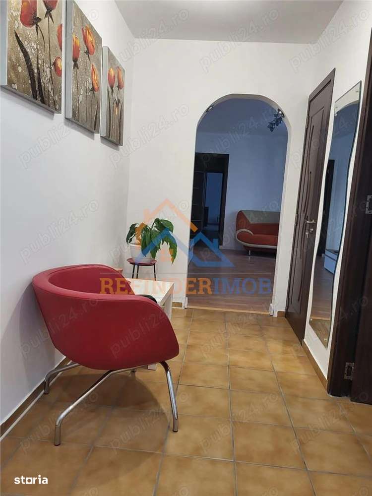 Vanzare apartament 3 camere, zona Berceni- Huedin-1
