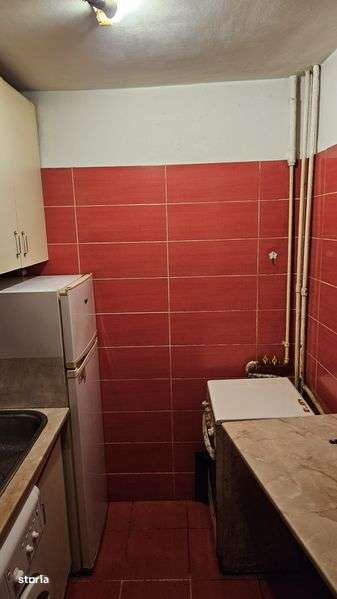 Vand apartament 2 camere Cameliei zona Gostat - Imagine principală: 4/7