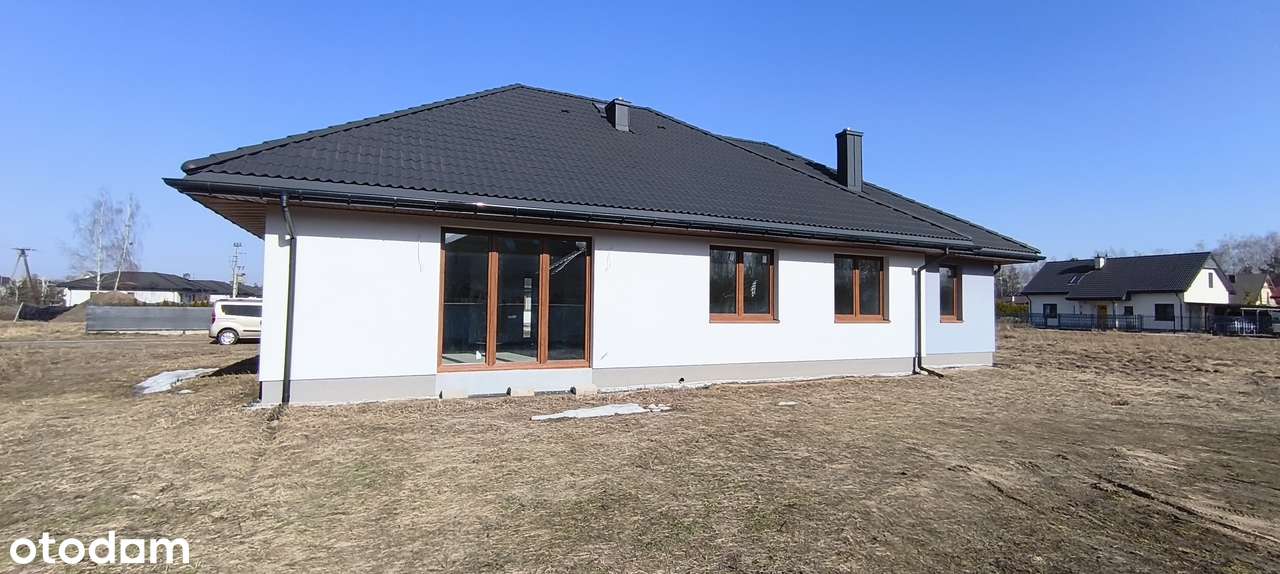 Wolnostojący przestronny dom. Działka 943 m2. Super okolica.-1