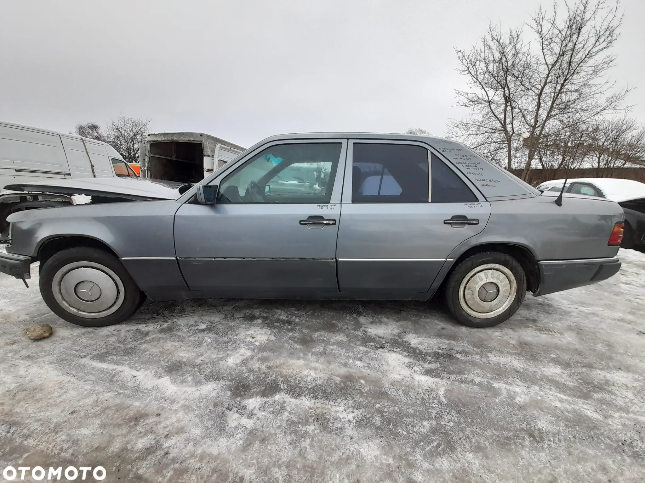 MERCEDES W124 KLAPA BAGAŻNIKA 122 - 14