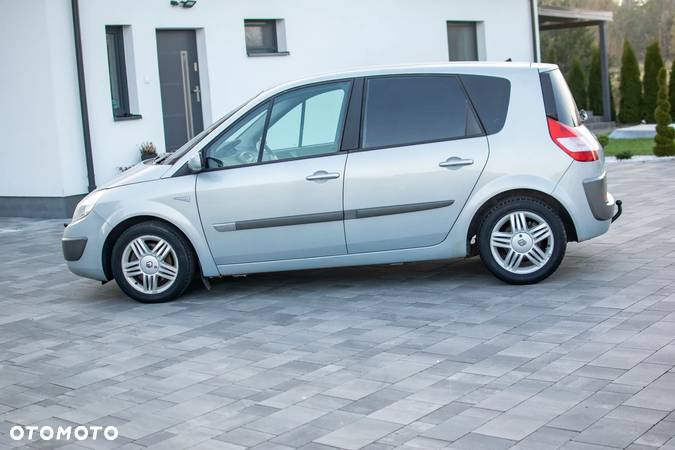 Renault Scenic - 23