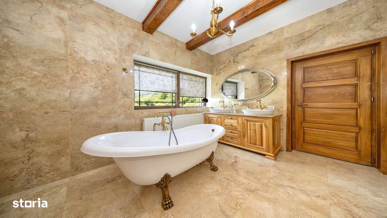 Suprafata generoasa teren - Imagine principală: 5/20