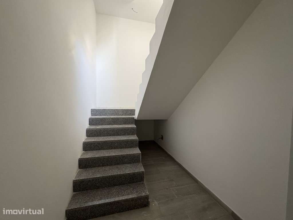 Moradia V3 em São João da Talha. - Grande imagem: 3/21