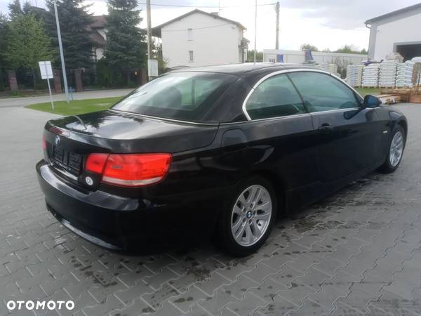 BMW Seria 3 320i - 11