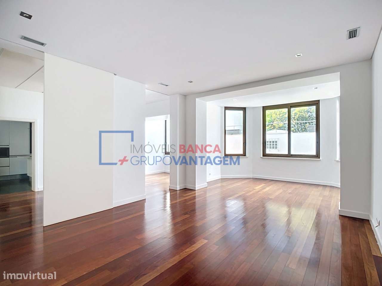 T4 AVENIDAS NOVAS - Grande imagem: 2/26