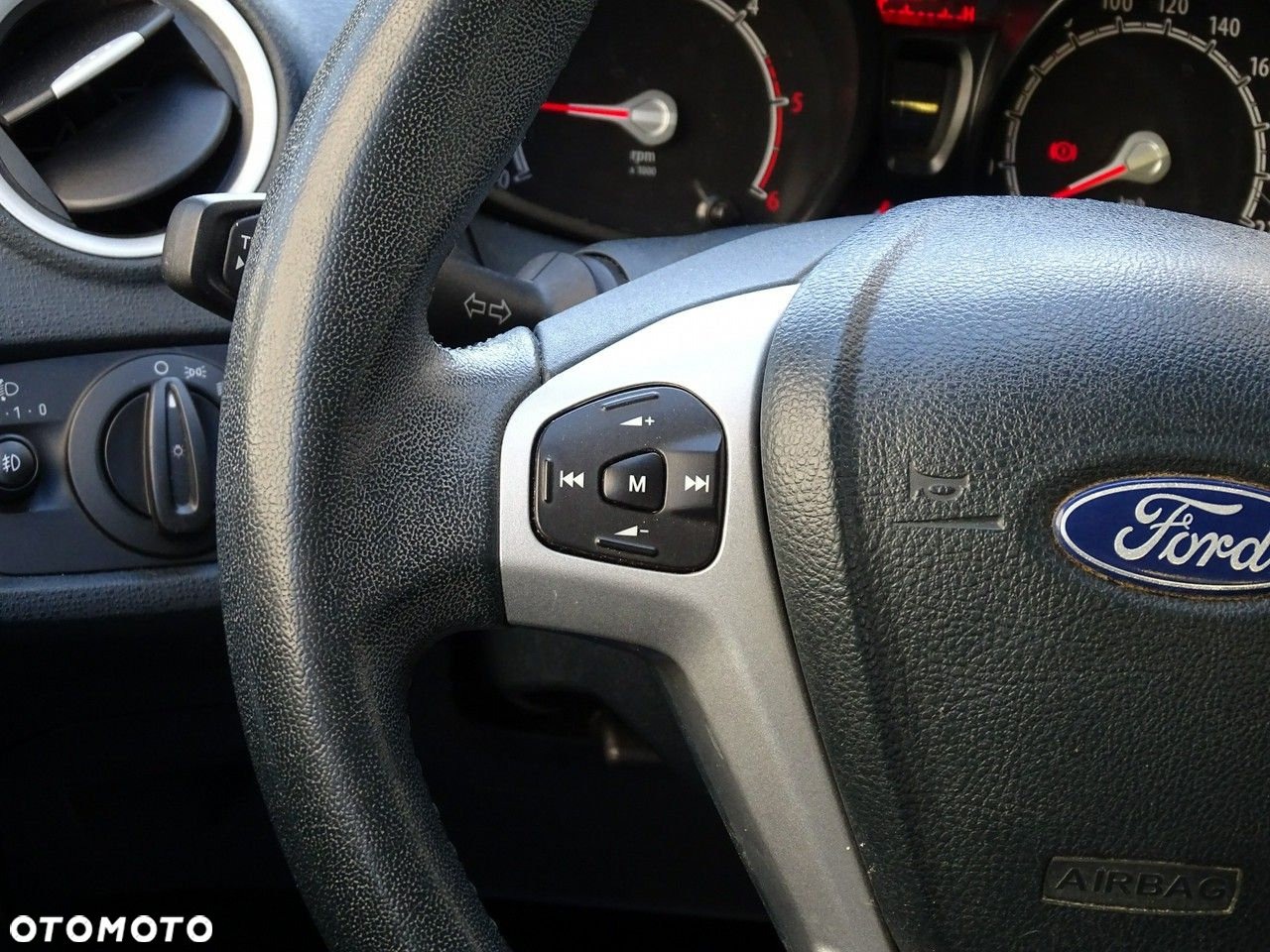 Ford Fiesta - 17