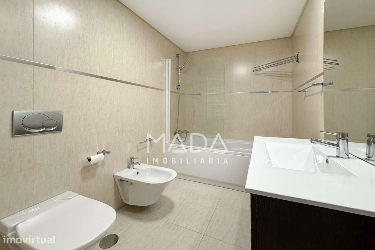 Apart. T3 c/garagem fechada perto do Holmes Place em Fraião, Braga-16