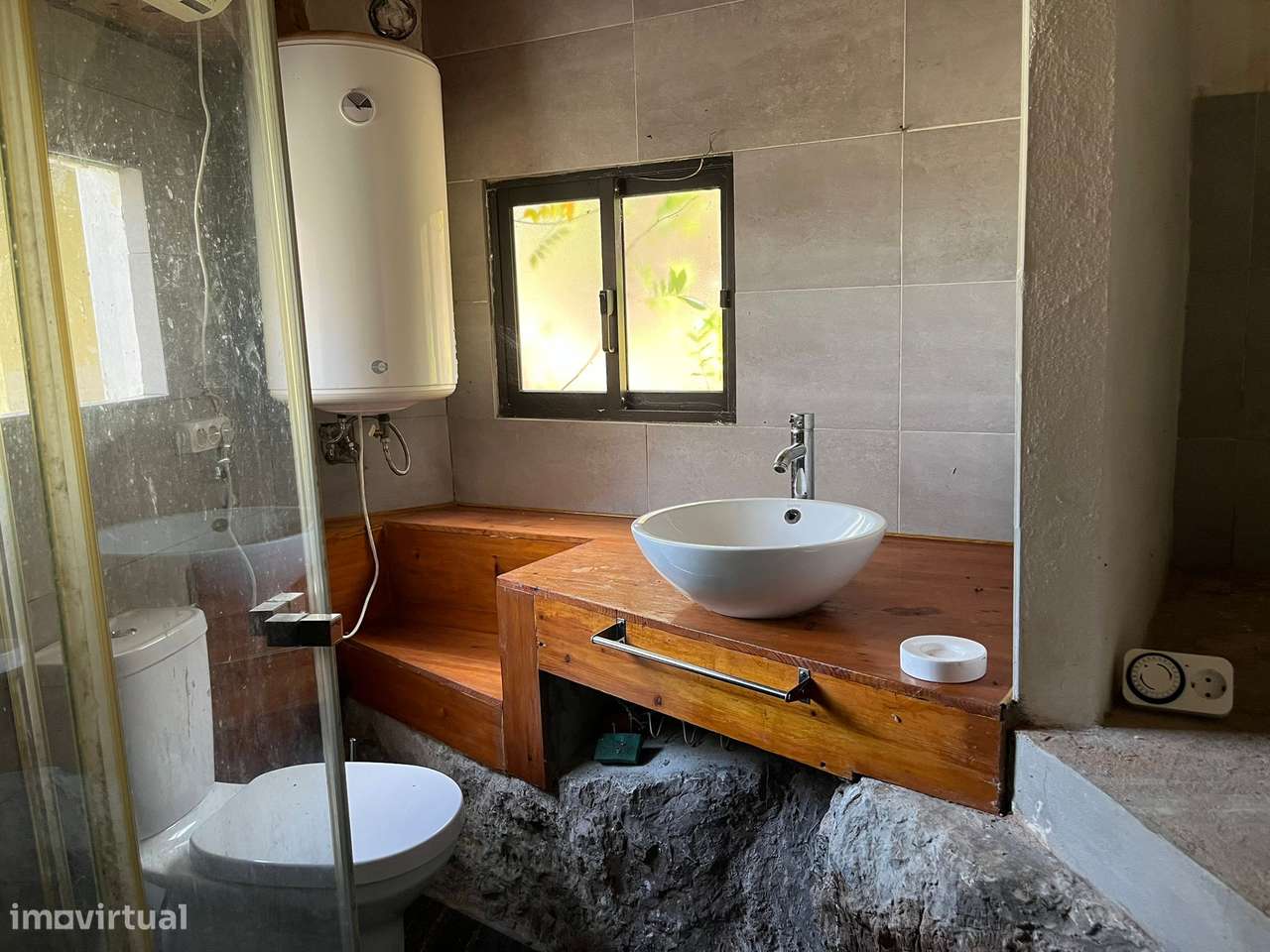 Loja, 2 200 m², Ramada e Caneças - Grande imagem: 4/11