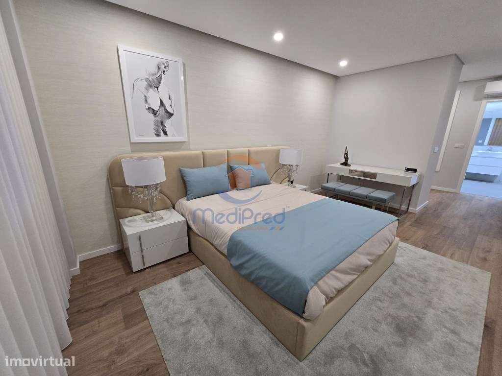 Apartamento T3 c/ 2 Varandas e 2 Parqueamentos | Alverca do Ribatej...-9