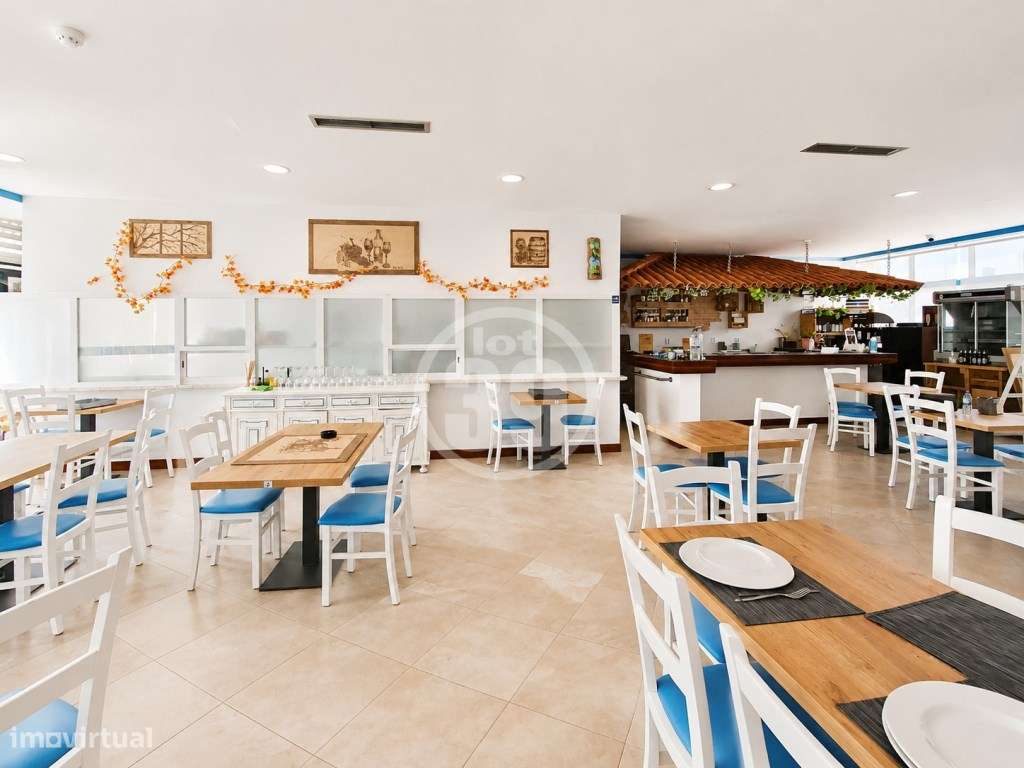 Restaurante/Loja para Venda nas Ferreiras - Excelente Localização e...-3