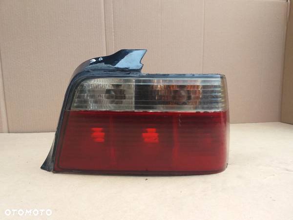 3G Lampa tył BMW E36 DEPO biały kierunek 90-99 1x prawa - 2