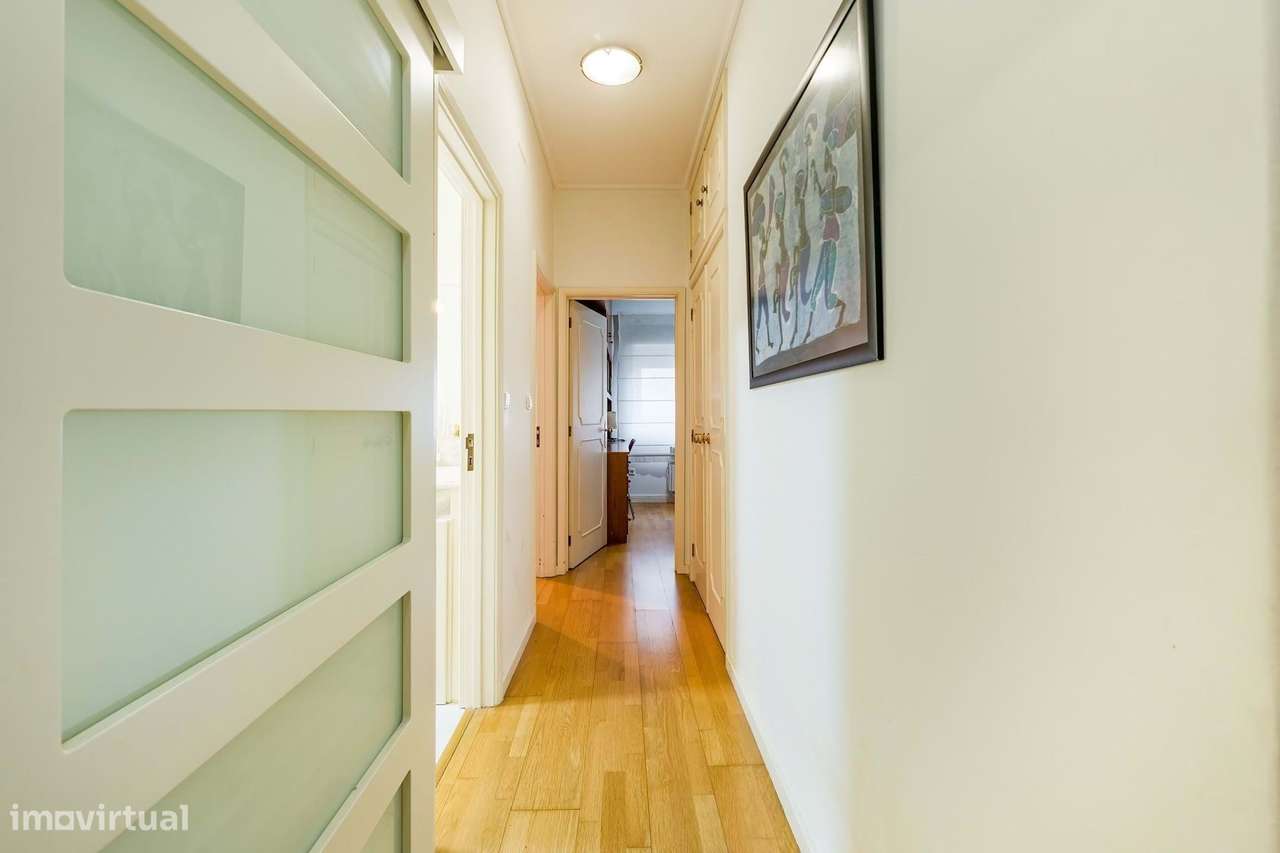 Apartamento T3 com Varanda | Centro Barcelos-17