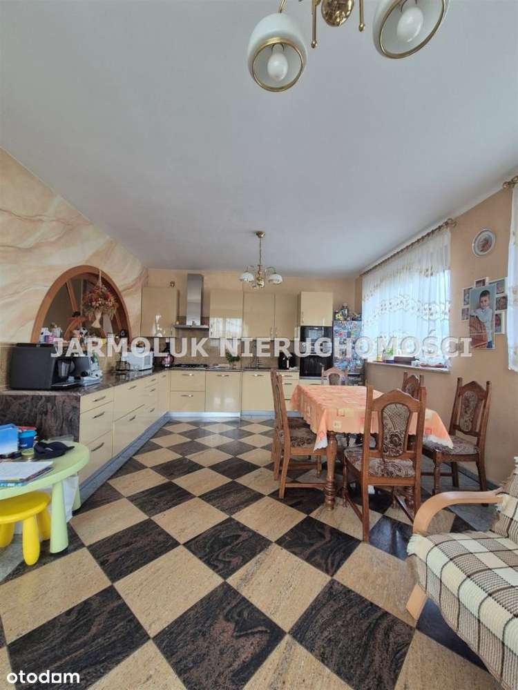 Hala Produkcyjna, dom i budynek biurowy-14