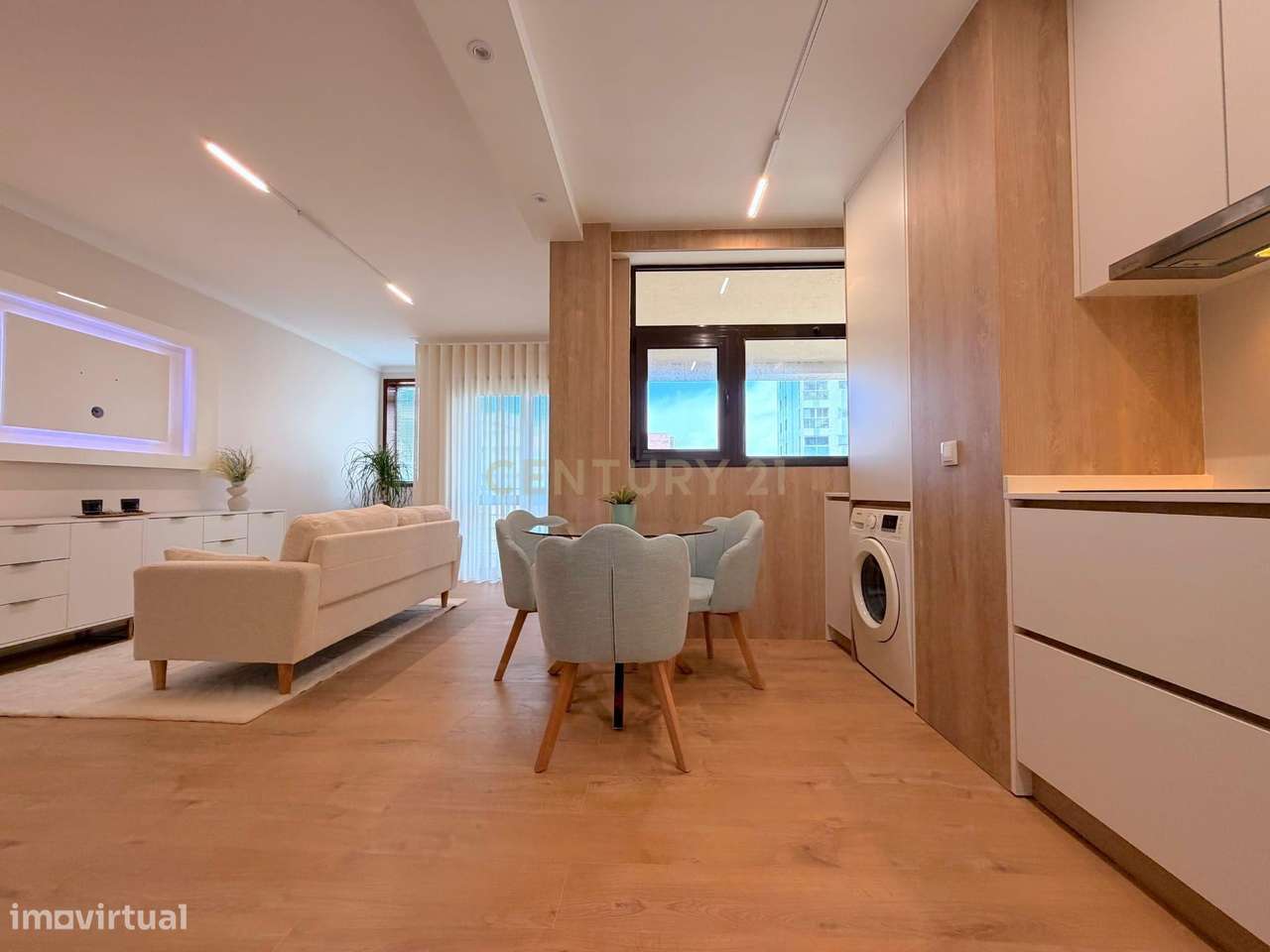 Apartamento T1 remodelado na Avenida Vasco da Gama, Póvoa de Varzim - Grande imagem: 4/17