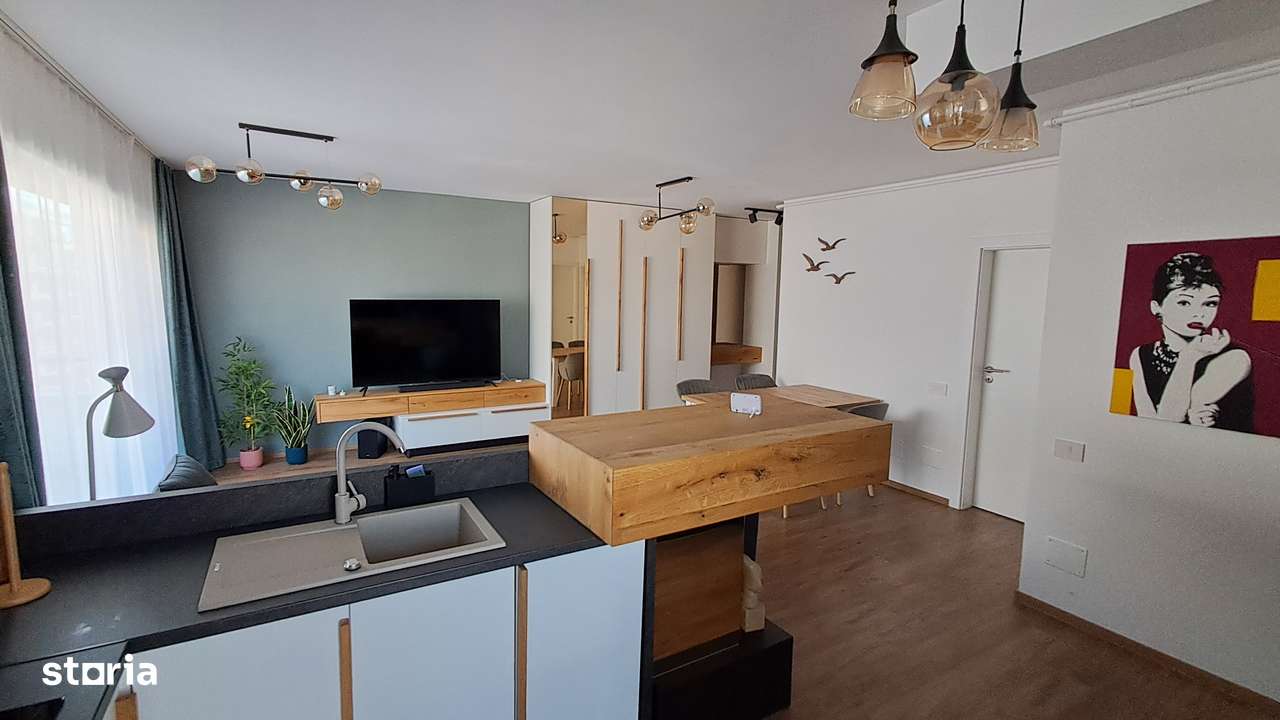 2 camere | Mobilier premium | 3 balcoane | Vedere pe trei laturi - Imagine principală: 4/20