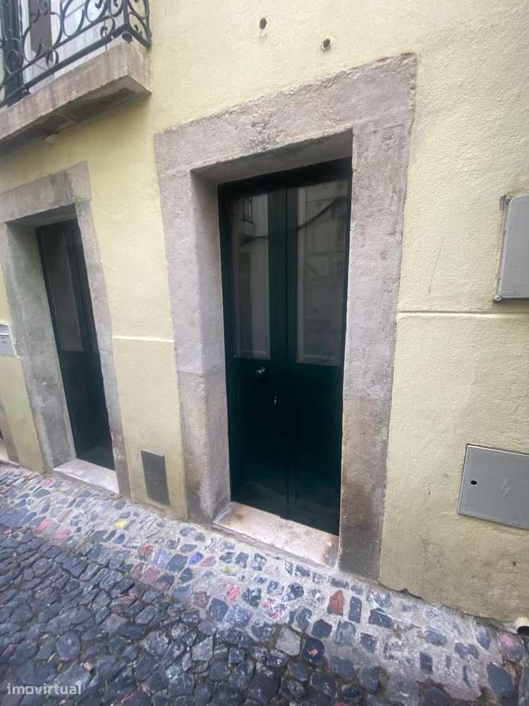 Loja com Esplanada no Coração de Alfama - Grande imagem: 2/10