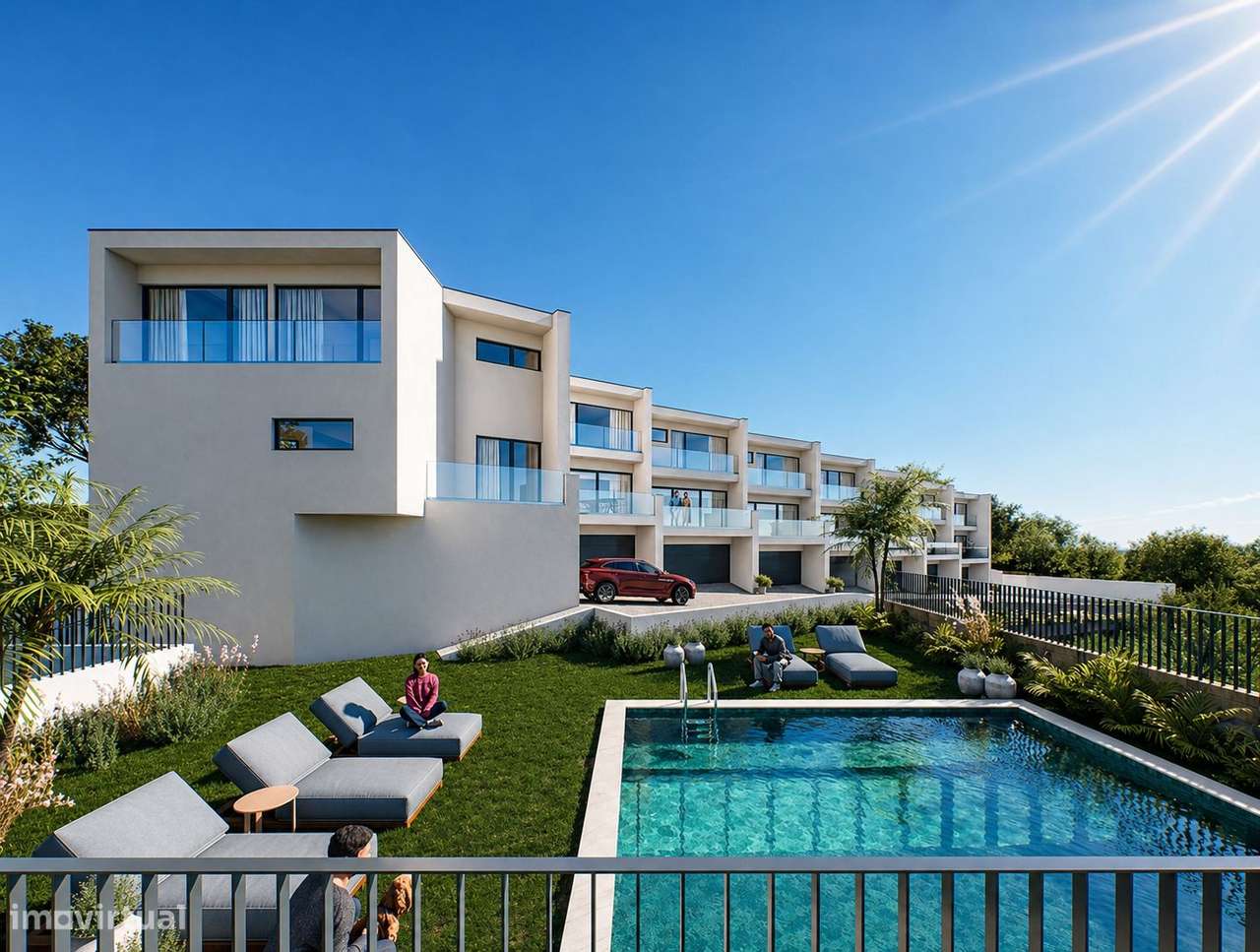 Moradia T3 | Piscina | 2 Carros | Condomínio Fechado | Valbom-0