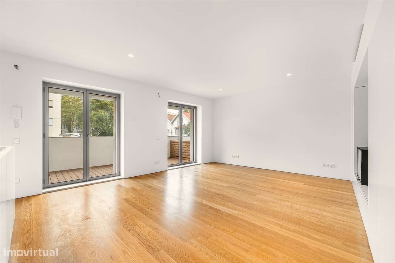 Moradia T3 remodelada no coração da Foz do Douro - Grande imagem: 4/40