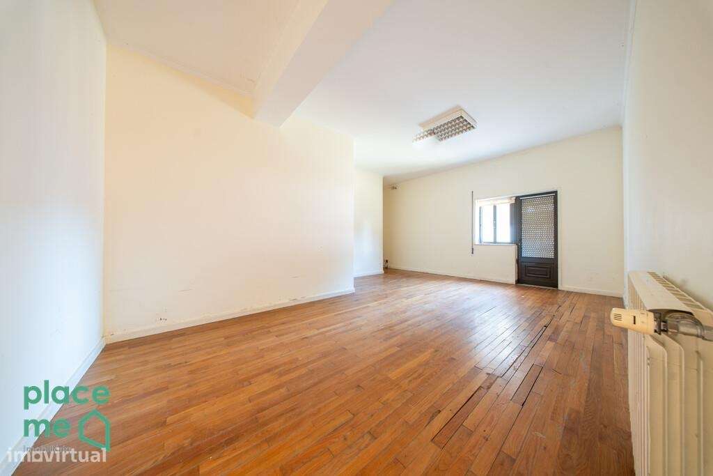 Moradia Individual com mais de 900m2 em Palmeira, Braga-47