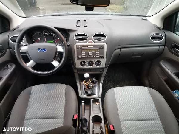 Ford Focus - 6