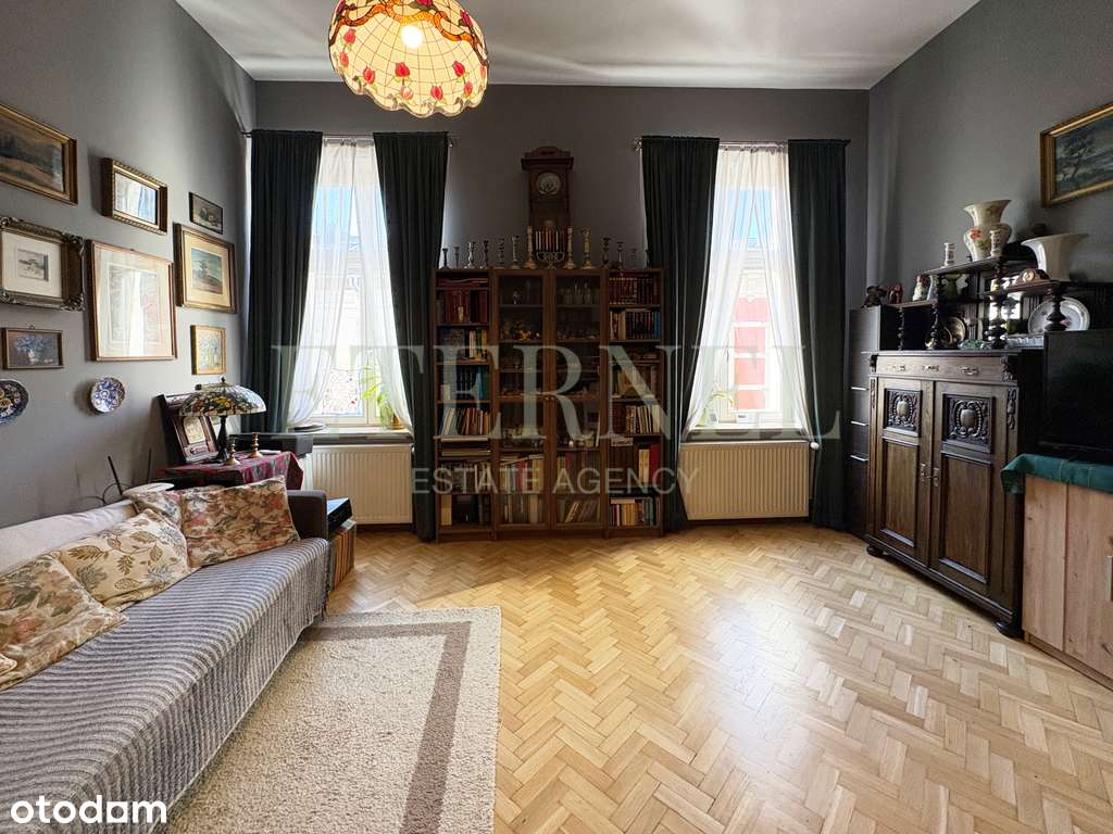 Mieszkanie z duszą w sercu Kazimierza – Kraków-2