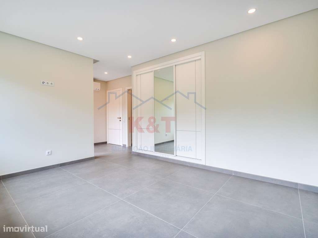 Moradia T3 com piscina-18