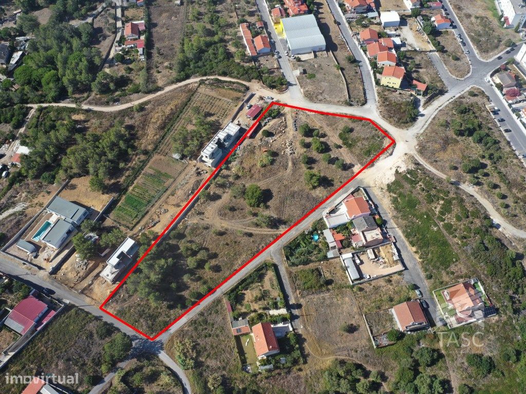 Terreno para construção em Bicesse