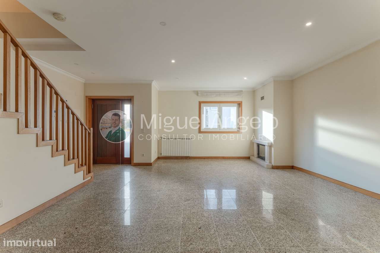 Moradia T3+1 - 2 salas, garagem e vista mar em S. Félix da Marinha - Grande imagem: 5/13