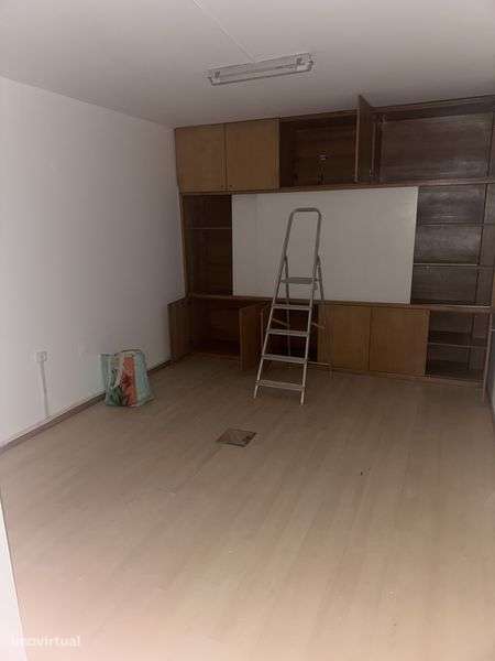 Escritorio em espaco partilhado - Grande imagem: 4/4