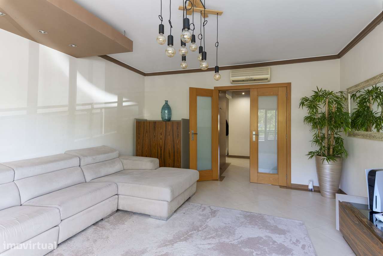 Montijo - T3 com Parqueamento e Arrecadação | Excelente Localização - Grande imagem: 4/33