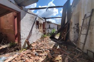 MORADIA | INVESTIMENTO | RECONSTRUÇÃO | OPORTUNIDADE - Grande imagem: 2/28