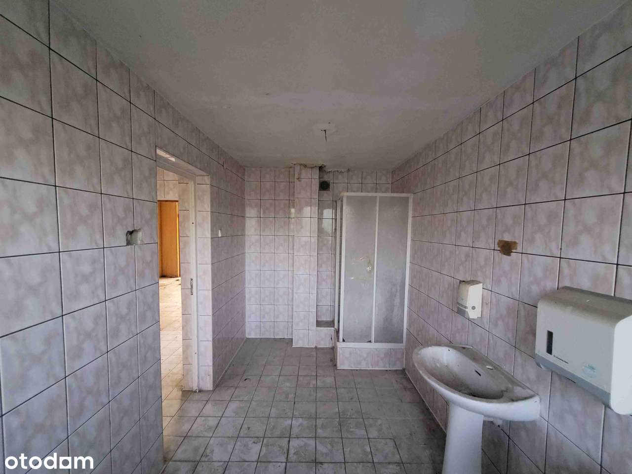 Blok do adaptacji na placówkę medyczną, dom  seniora, rehabilitację.-9